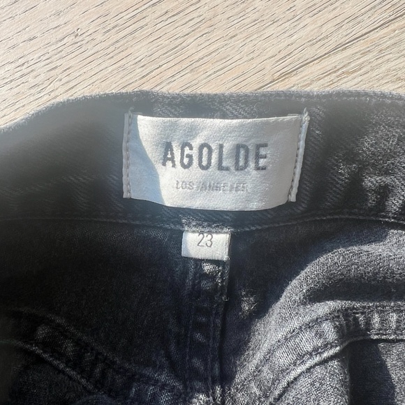 aritzia agolde dee shorts - size 23 (best fits size 24 or 25 / size XS), black - Picture 4 of 8